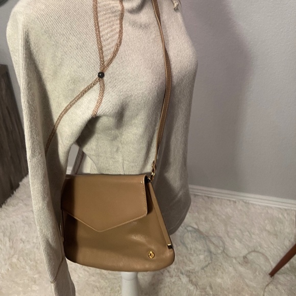 Jane Shilton Shoulder Bag - Picture 2 of 10